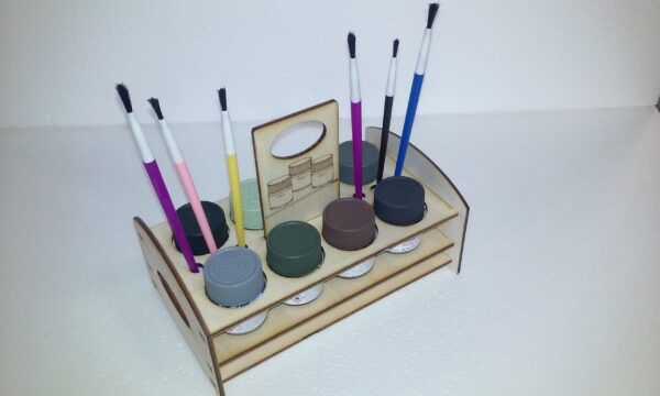 Paint brush holder 3d printed.